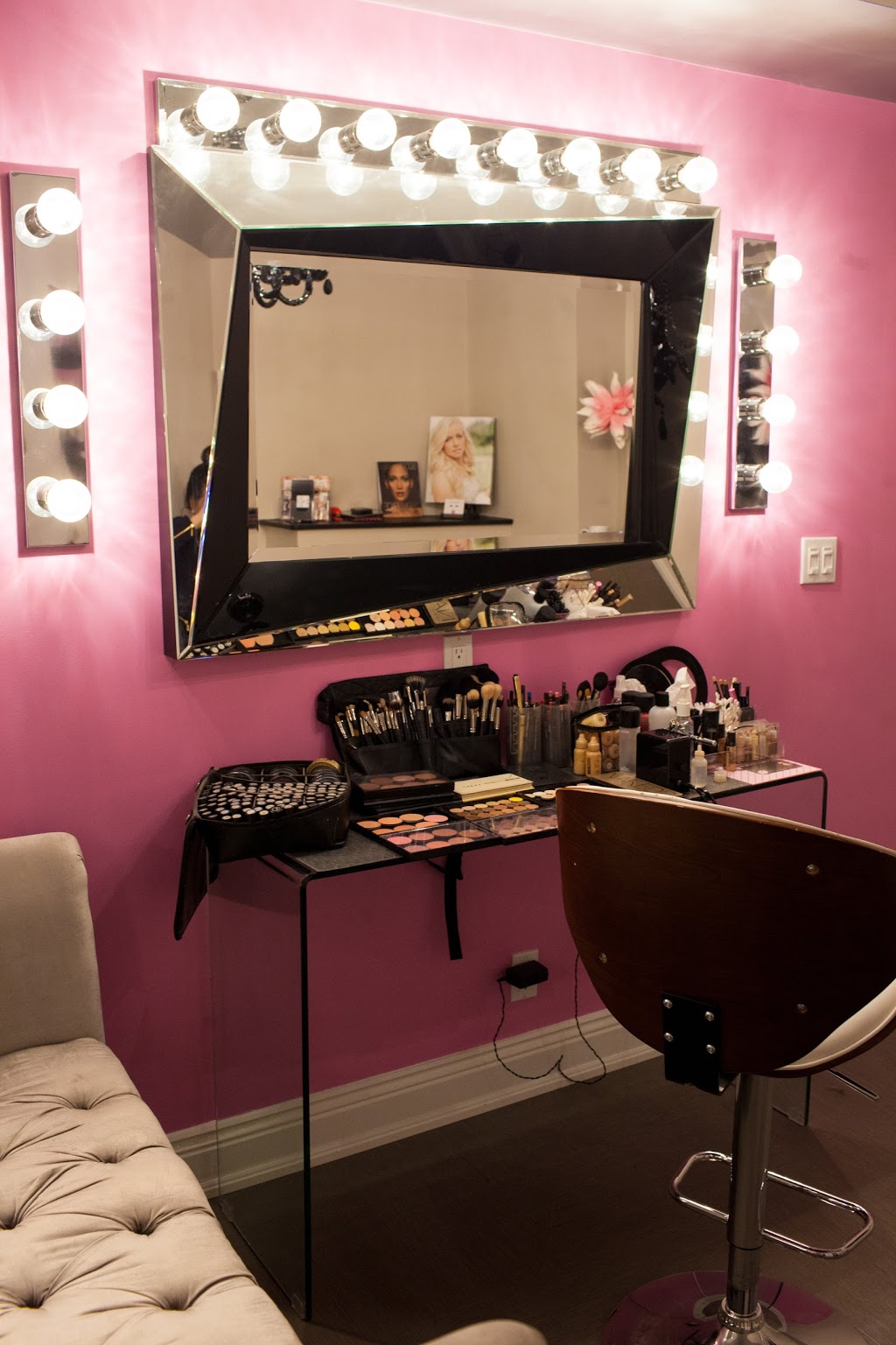 Makeup Worx | 1600 Rymal Rd E, Hamilton, ON L8W 3P1, Canada | Phone: (905) 966-5878