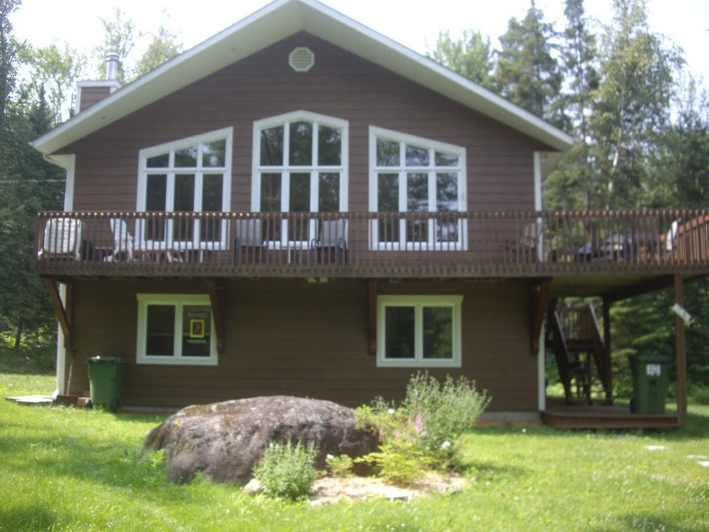 Lombrou-Massages | 74 Chemin du Bouton dOr A, Sainte-Anne-des-Lacs, QC J0R 1B0, Canada | Phone: (450) 602-0373