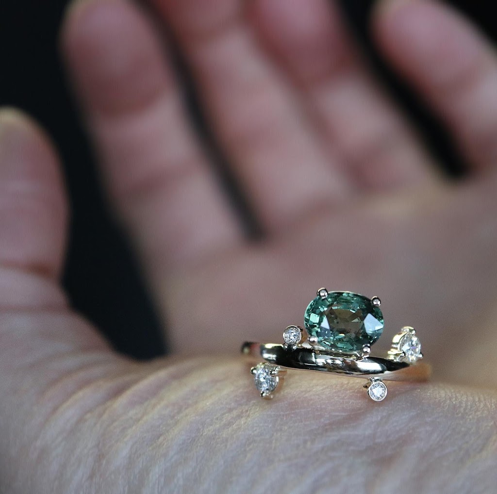 Diamond Gallery | 1-1735 Corydon Ave, Winnipeg, MB R3N 0K4, Canada | Phone: (204) 488-9813