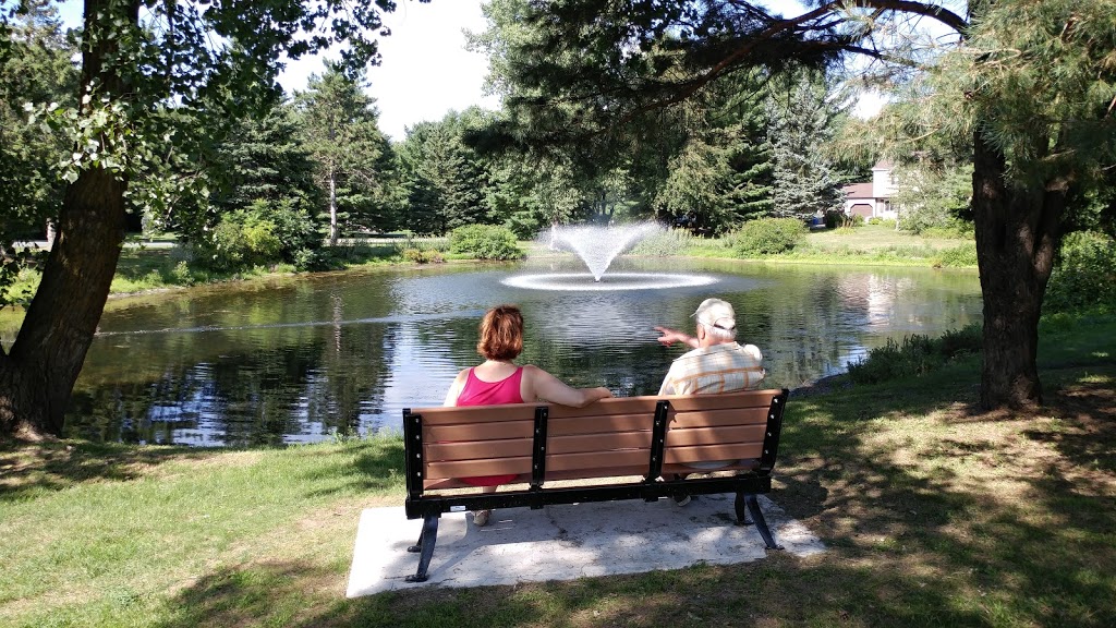 Parc de Cedarbrook | 1571 Rue du Champagne, Saint-Lazare, QC J7T 2C1, Canada | Phone: (450) 424-8000