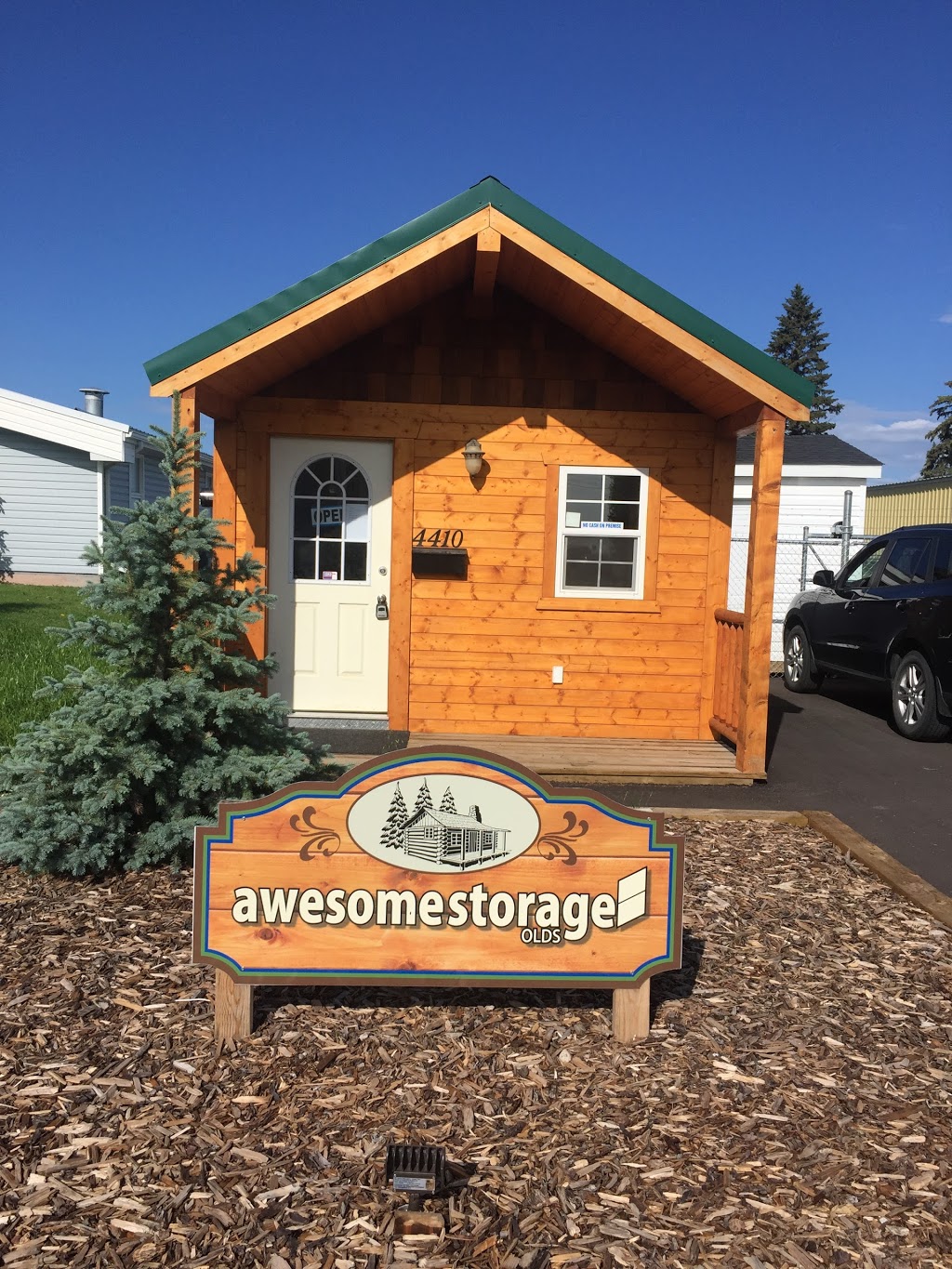 Awesome Storage | 4410 47 Ave, Olds, AB T4H 1A2, Canada | Phone: (403) 415-5121