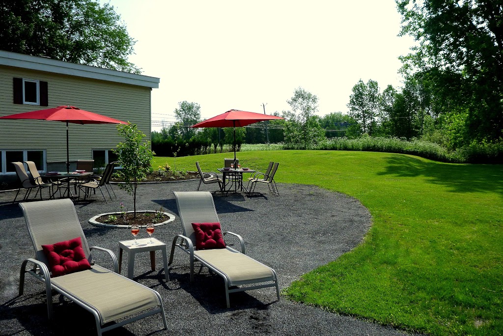 Hôtel - Auberge Objectif Santé | 8665 Chemin de Chambly, Saint-Hubert, QC J3Y 5K2, Canada | Phone: (450) 486-4816