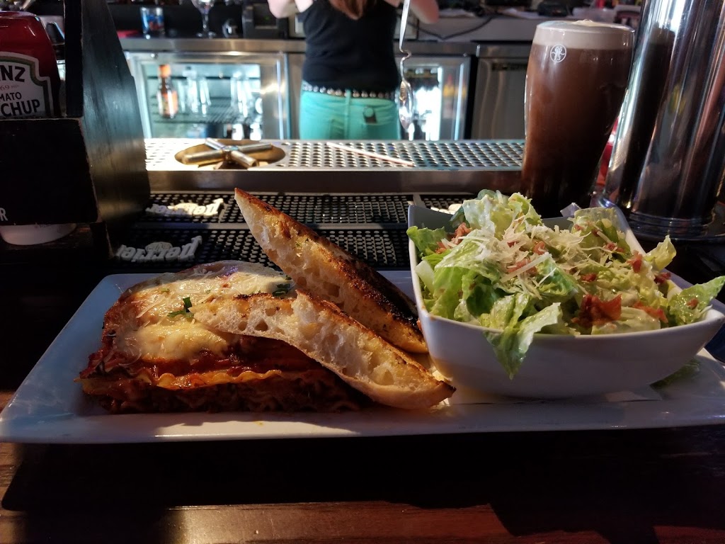 Roosters | 477 Grove St E, Barrie, ON L4M 6M3, Canada | Phone: (705) 728-1771