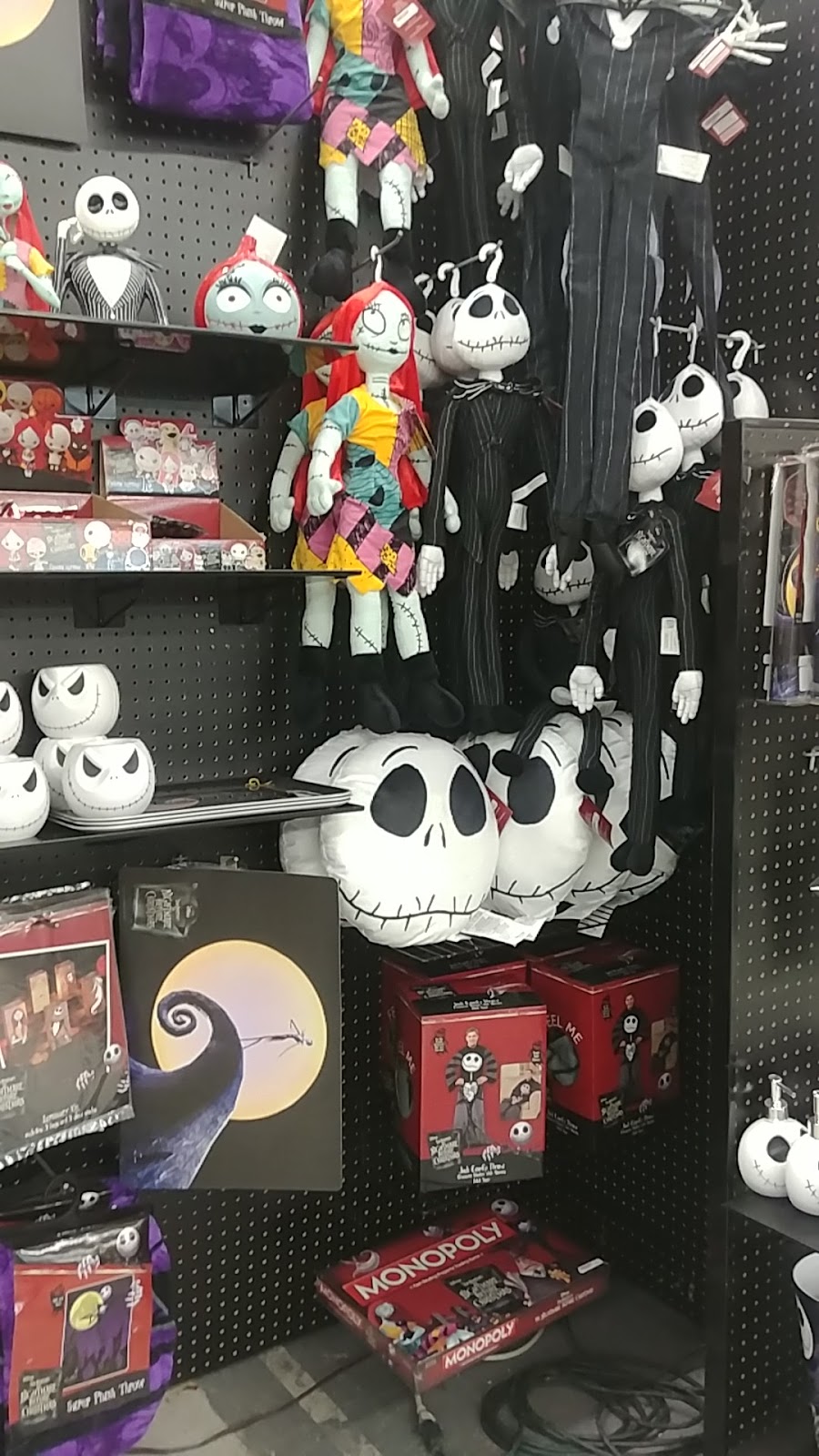 Spirit Halloween | 4297 Guide Meridian, Bellingham, WA 98226, USA | Phone: (866) 586-0155
