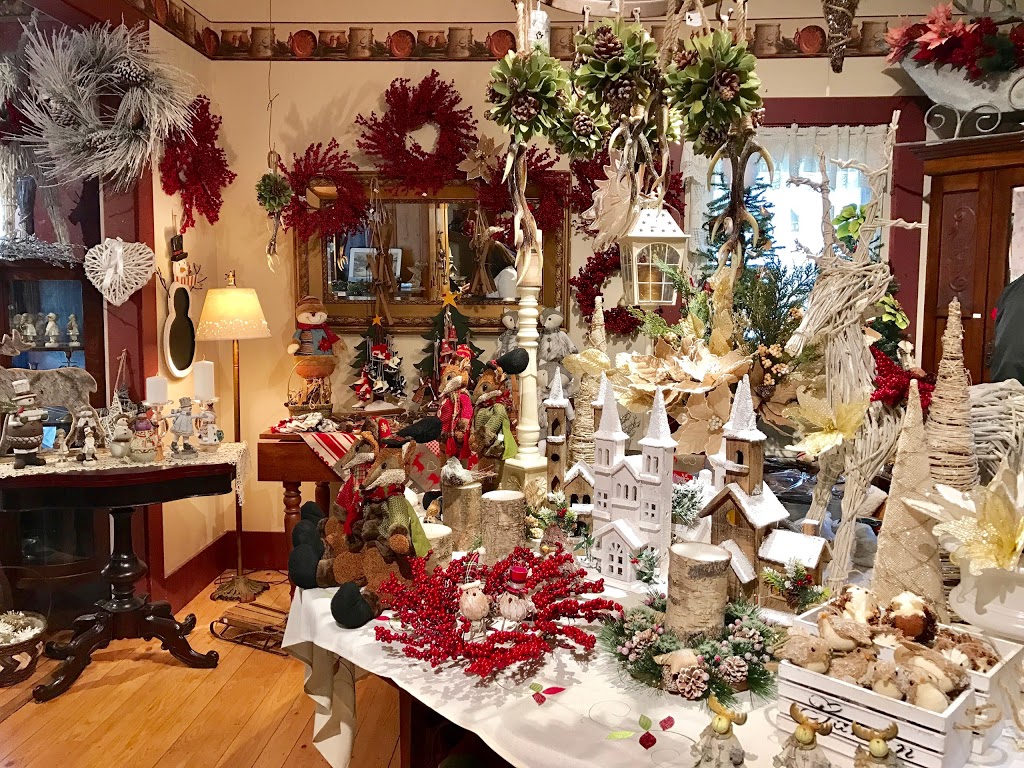 Emporium de North Hatley | 100 Rue Main, North Hatley, QC J0B 2C0, Canada | Phone: (819) 842-4233