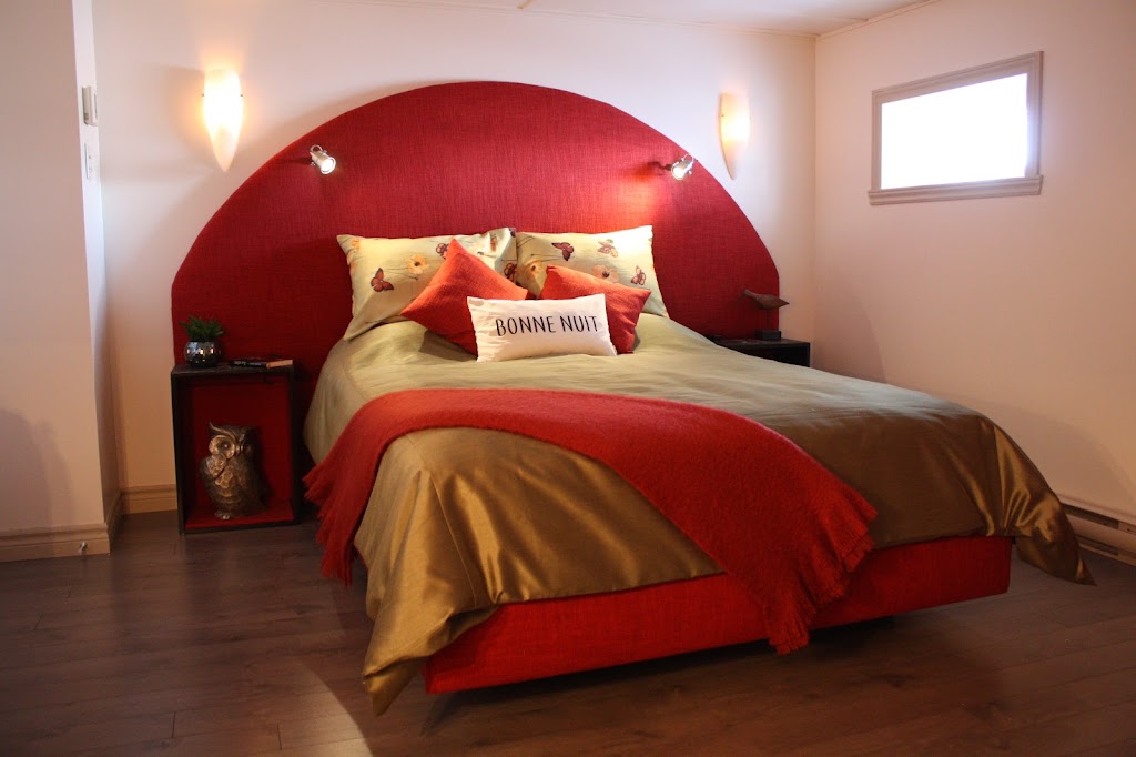 Le 98 chemin de la Chalouperie | 98 Chem. de la Chalouperie, Saint-Laurent-de-lÎle-dOrléans, QC G0A 3Z0, Canada | Phone: (418) 828-9109