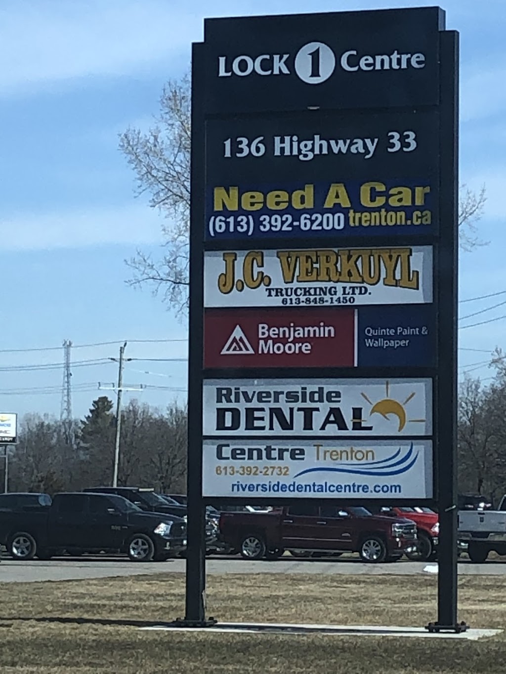 Quinte Paint & Wallpaper Inc - Trenton | 136 County Rd 33, Trenton, ON K8V 5P6, Canada | Phone: (613) 955-9565
