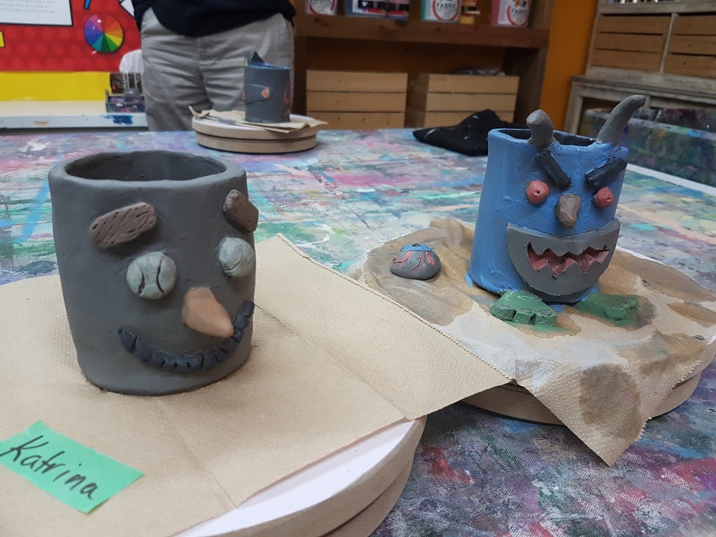 4Cats Arts Studio (Lantzville) | 7221 Lantzville Rd Suite 1, Lantzville, BC V0R 2H0, Canada | Phone: (250) 933-2424