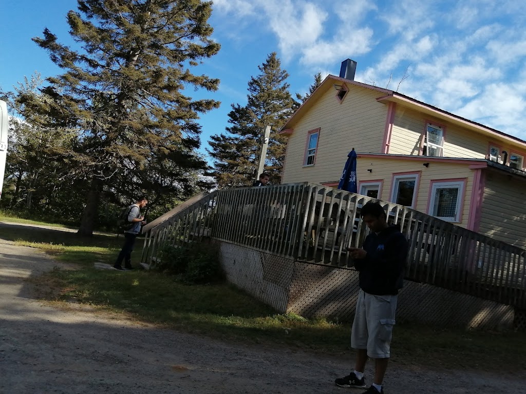 Gîte du Moulin Baude | 381 Rue des Pionniers, Tadoussac, QC G0T 2A0, Canada | Phone: (418) 235-4830