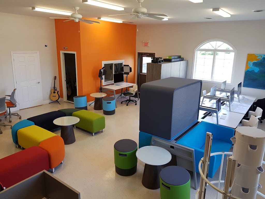 Collingwood Youth Centre | 76 First St, Collingwood, ON L9Y 1A2, Canada | Phone: (705) 444-0332