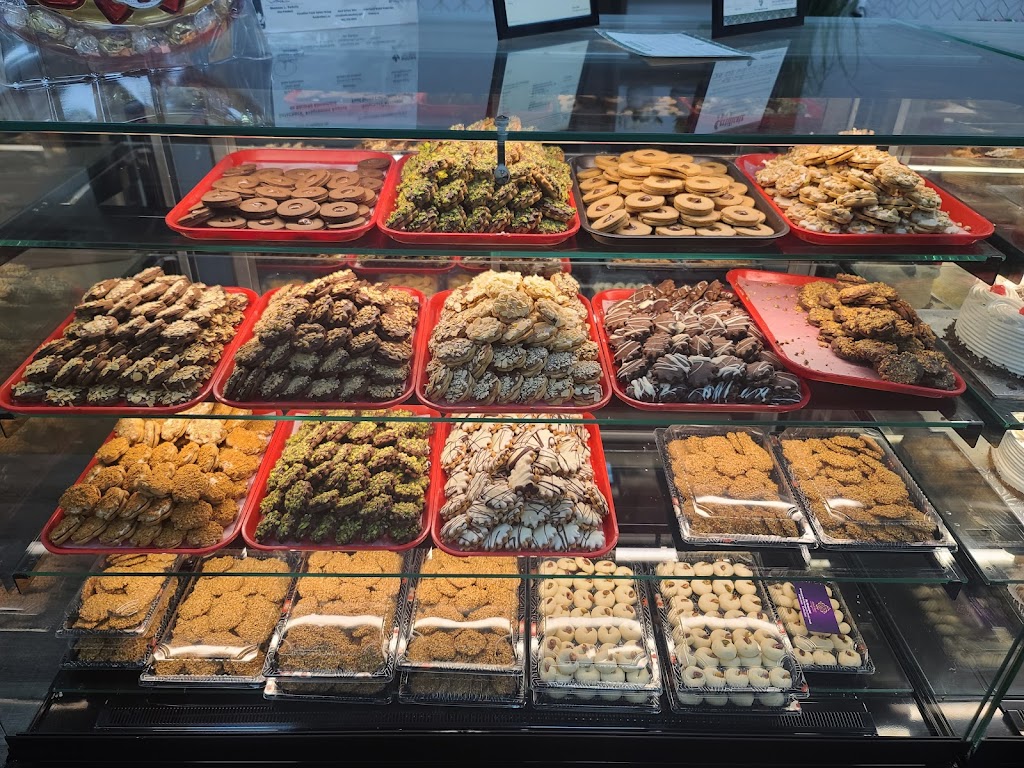 Soltan Bakery حلويات السلطان | 808 Britannia Rd W #109, Mississauga, ON L5V 0A7, Canada | Phone: (905) 664-6905