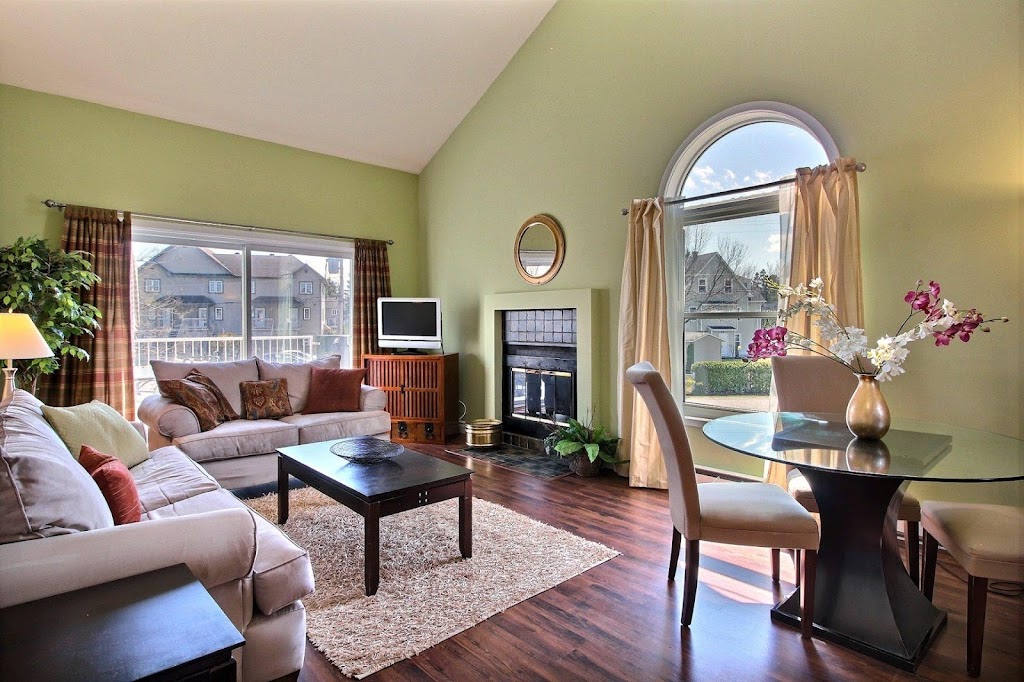 Le Réseau Longpré Lamirande | 250 Rue Principale O, Magog, QC J1X 2A5, Canada | Phone: (819) 868-1802