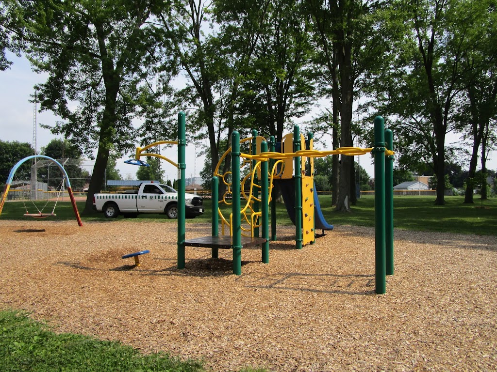 Brompton Park | 871 Grosvenor St, Woodstock, ON N4S 5H1, Canada | Phone: (519) 535-8205