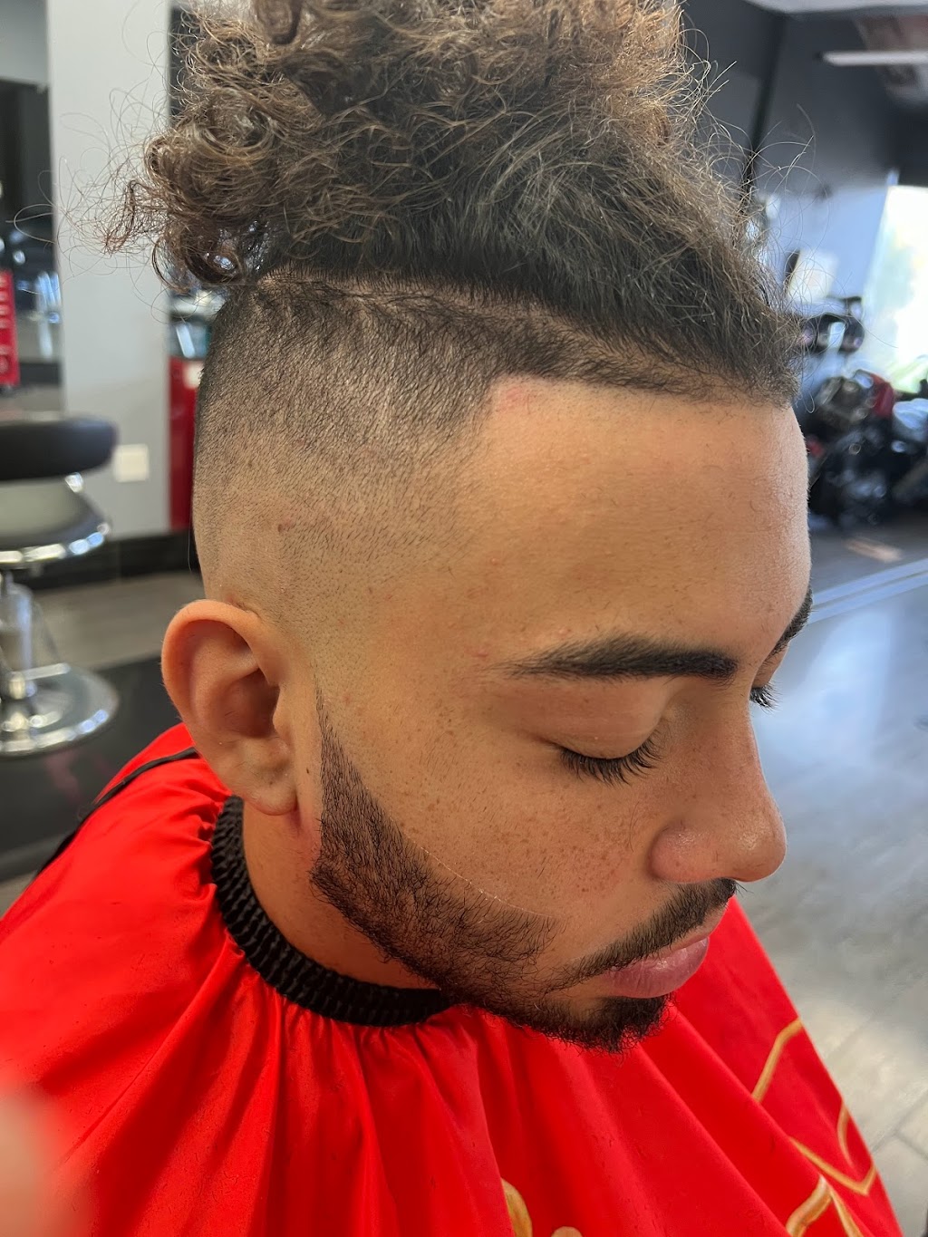 Scarborough Fades | 2231 Victoria Park Ave, Scarborough, ON M1R 1V8, Canada | Phone: (416) 391-1761