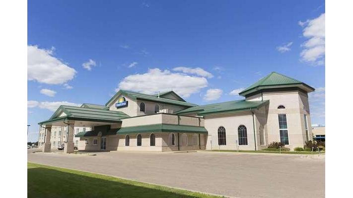 Days Inn & Suites by Wyndham Winkler | 395 Boundary Trail, Winkler, MB R6W 4B1, Canada | Phone: (204) 325-8888