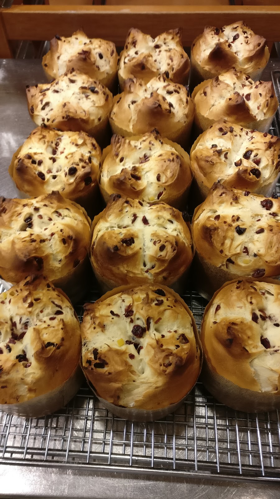 COBS Bread Bakery | 270 The Kingsway #3, Etobicoke, ON M9A 3T7, Canada | Phone: (416) 236-3200
