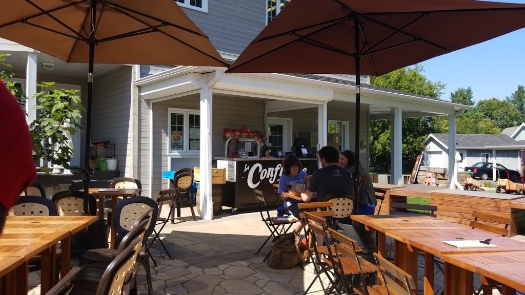 La Confrérie microbrasserie | 4385 Terrasse des Chênes, Saint-Antoine-de-Tilly, QC G0S 2C0, Canada | Phone: (581) 982-8484