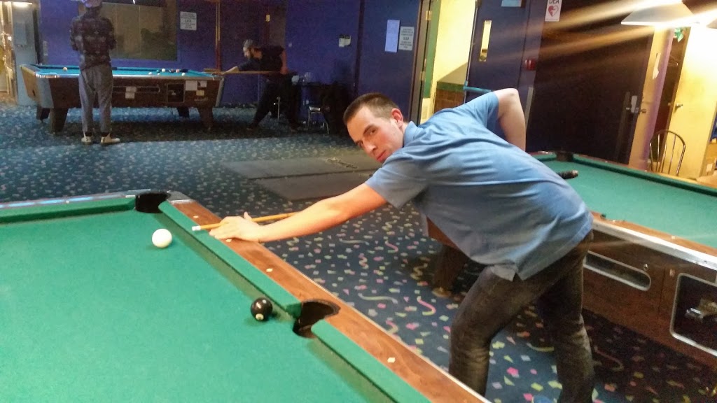 Anik Bowling Hall | 975 Boulevard Saint-Joseph, Gatineau, QC J8Z 1W8, Canada | Phone: (819) 776-3535