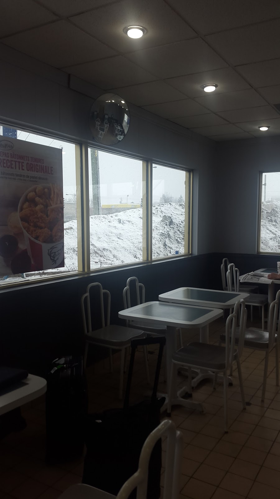 PFK | meal delivery | 3309 Ch Ste-Foy, Québec, QC G1X 1S2, Canada | 4186561228 OR +1 418-656-1228