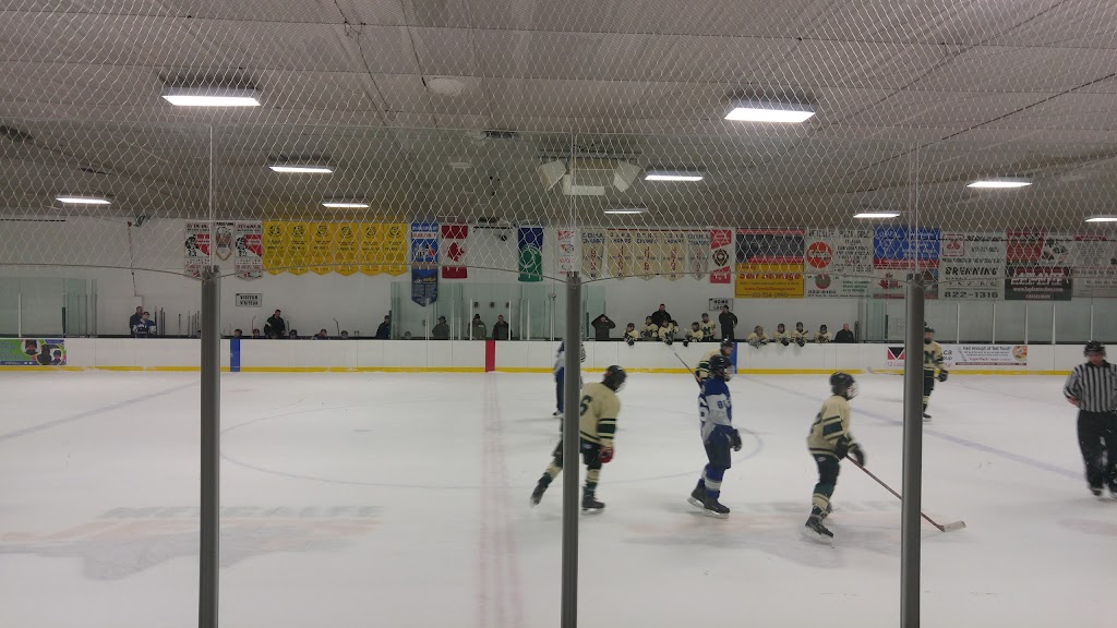 Larry Robinson Arena | 2785 8th Line Rd, Metcalfe, ON K0A 2P0, Canada | Phone: (613) 821-1237