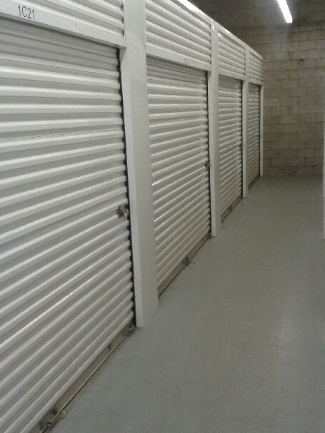 Walkers Van & Storage | 33305 ON-17, Deep River, ON K0J 1P0, Canada | Phone: (613) 584-3323