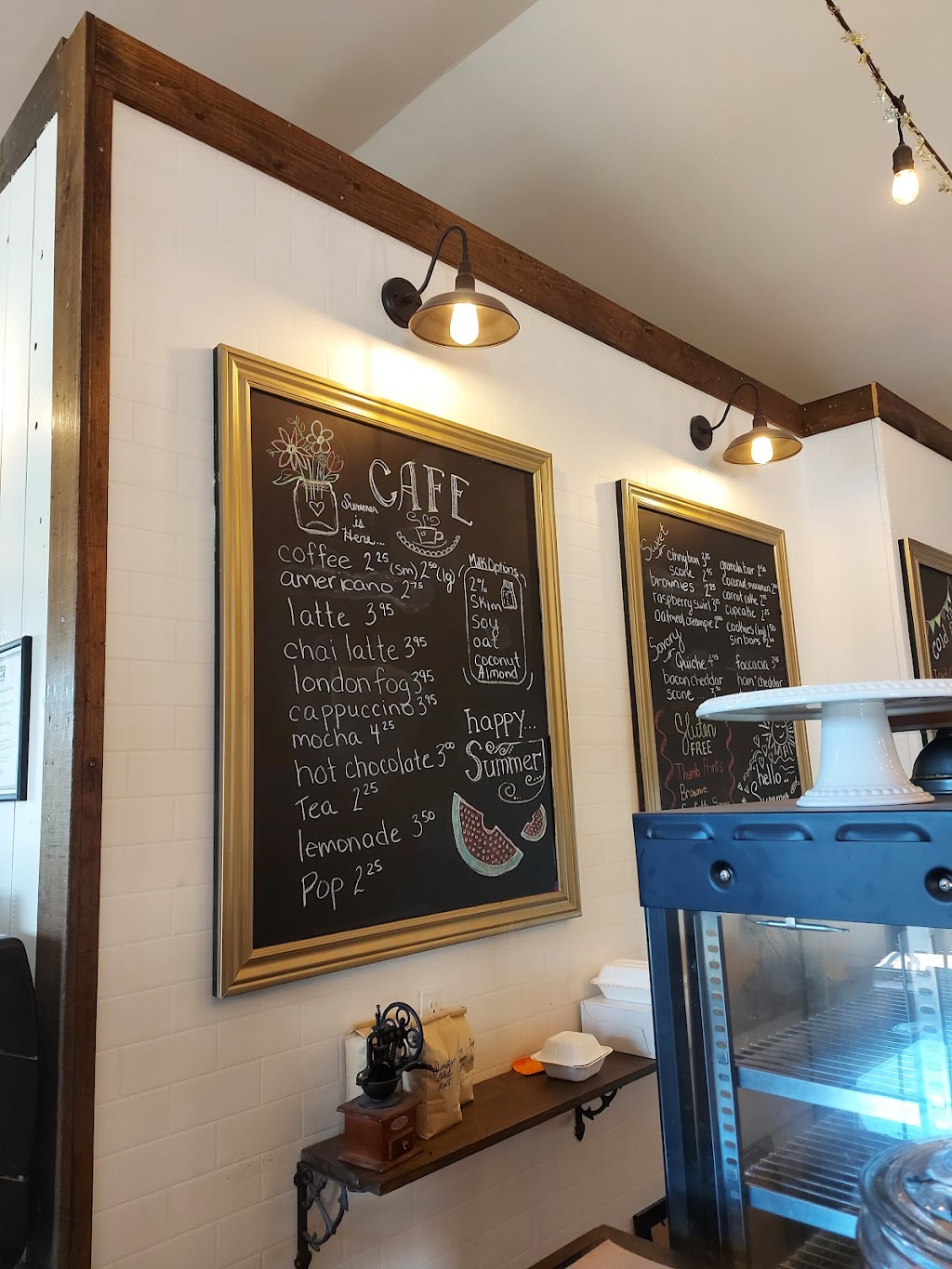 The Willow Bakery & cafe | 13 Commercial St, Kensington, PE C0B 1M0, Canada | Phone: (902) 303-5127