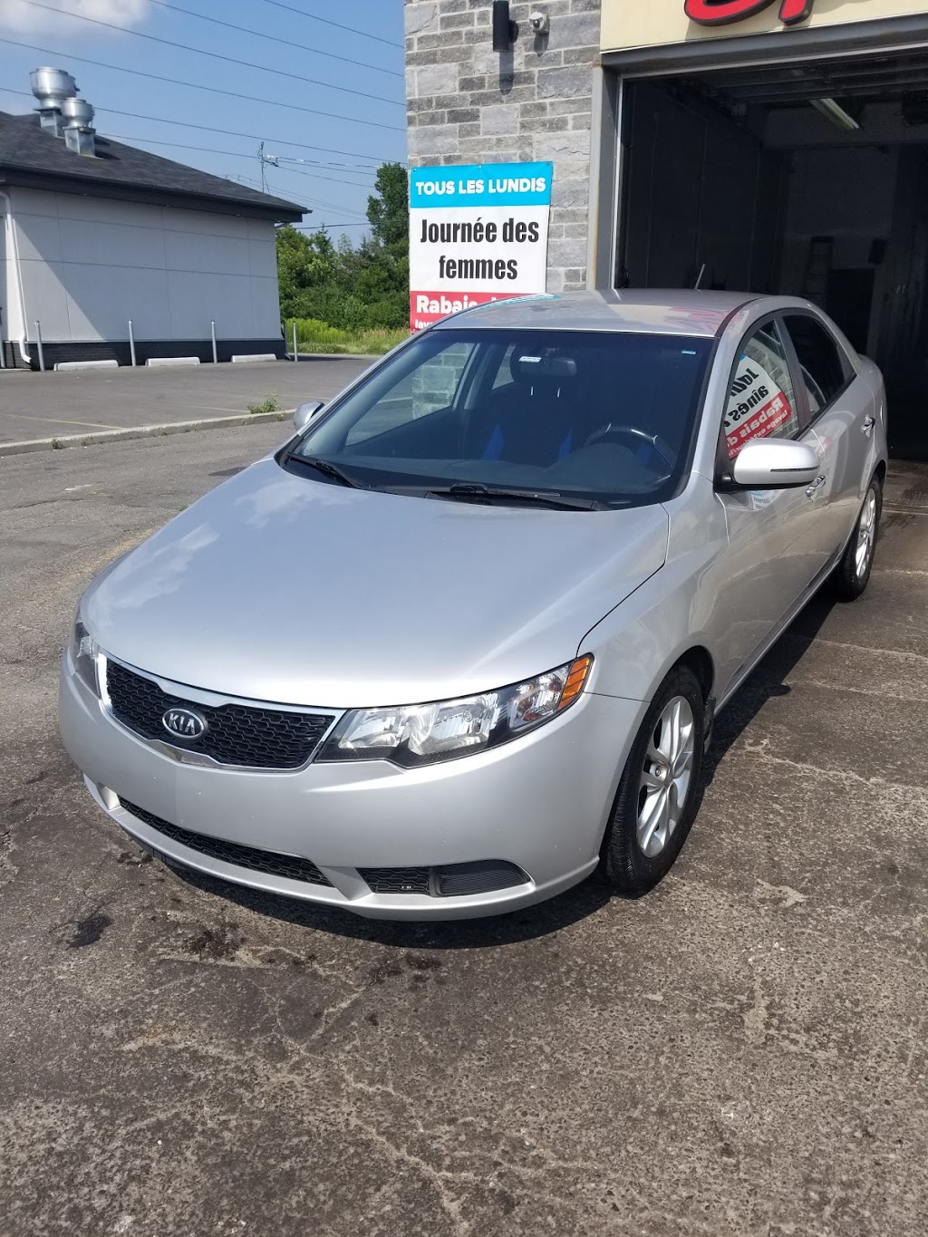 Classique Auto Spa | 110 Boulevard Cardinal Léger, Pincourt, QC J7V 3Y4, Canada | Phone: (438) 257-1990