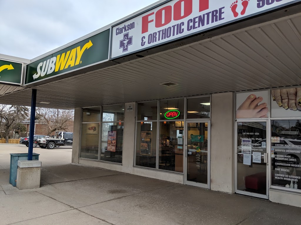 Subway | 1375 Southdown Rd Units 4 & 5, Mississauga, ON L5J 2Z1, Canada | Phone: (905) 855-1317