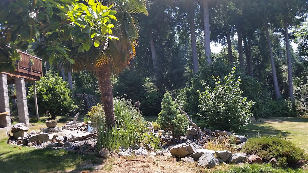 Nature Hideaway | 506 Maple St, Gibsons, BC V0N 1V5, Canada | Phone: (604) 897-8990