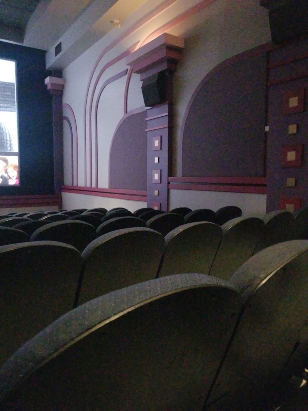Hollywood 3 Cinemas | 7125 138 St, Surrey, BC V3W 0E1, Canada | Phone: (604) 592-4441