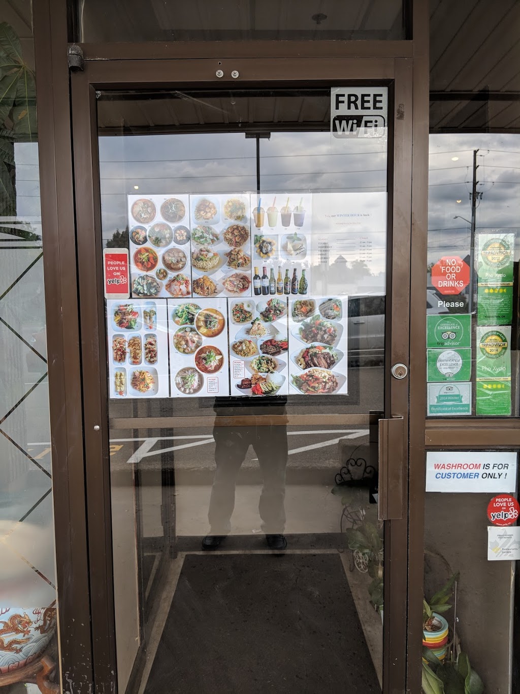 Pho Xyclo Vietnamese Restaurant | 6175 Dunn St, Niagara Falls, ON L2G 2P4, Canada | Phone: (905) 353-8472