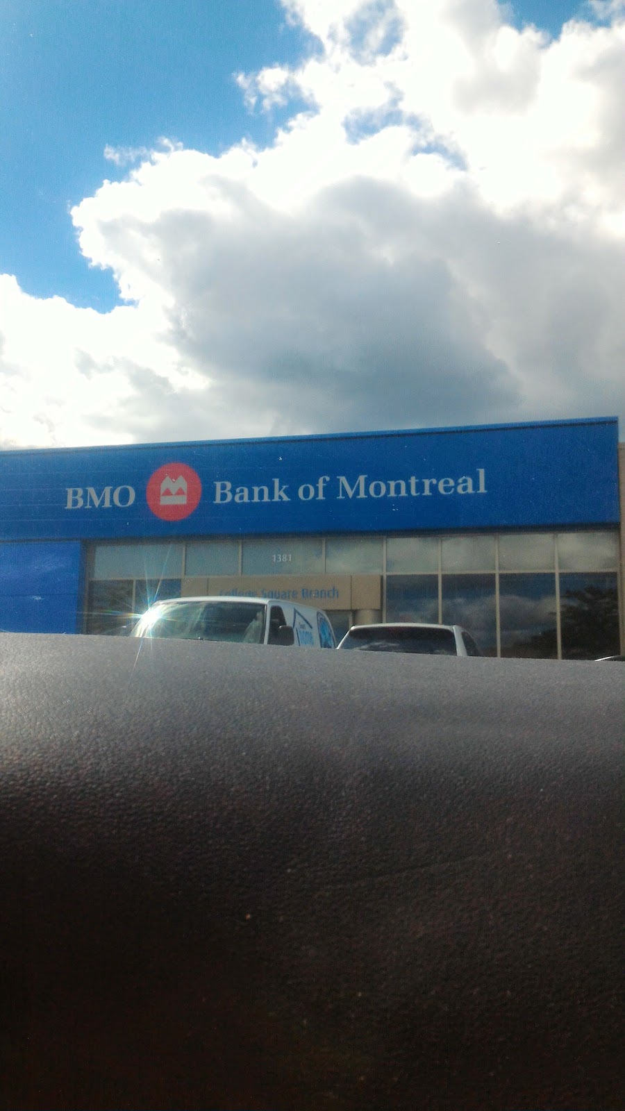 BMO Bank of Montreal | 1381 Woodroffe Ave, Nepean, ON K2G 1V7, Canada | Phone: (613) 564-6984