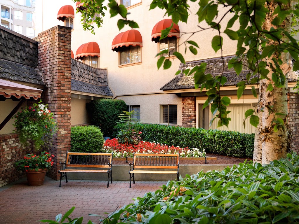 Royal Scot Hotel & Suites | 425 Quebec St, Victoria, BC V8V 1W7, Canada | Phone: (250) 388-5463