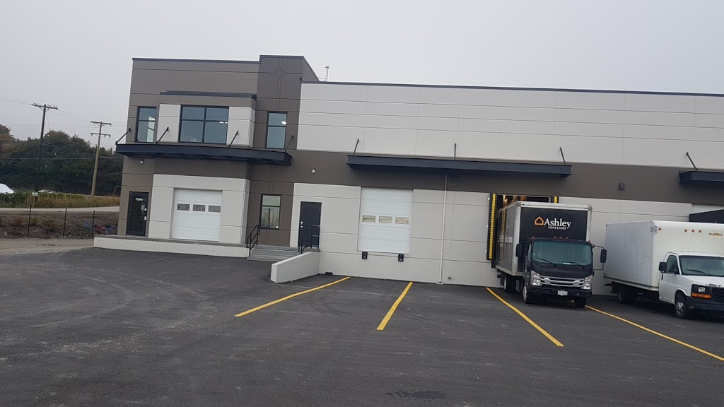 Case furniture ( Ashley furniture) | 7284 Meadowlark Rd, Vernon, BC V1B 3R6, Canada | Phone: (250) 838-9321