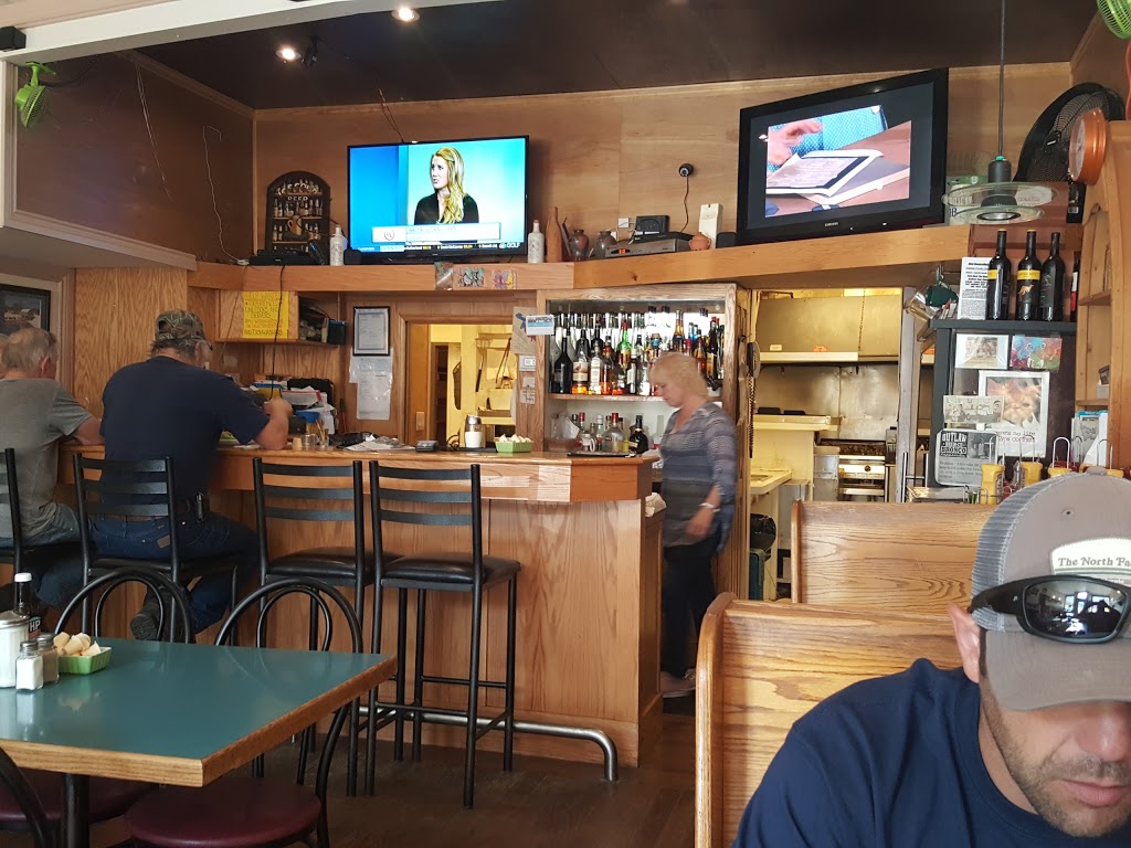 Martys Bar & Grill | 526 Queen St S, Paisley, ON N0G 2N0, Canada | Phone: (519) 353-5012