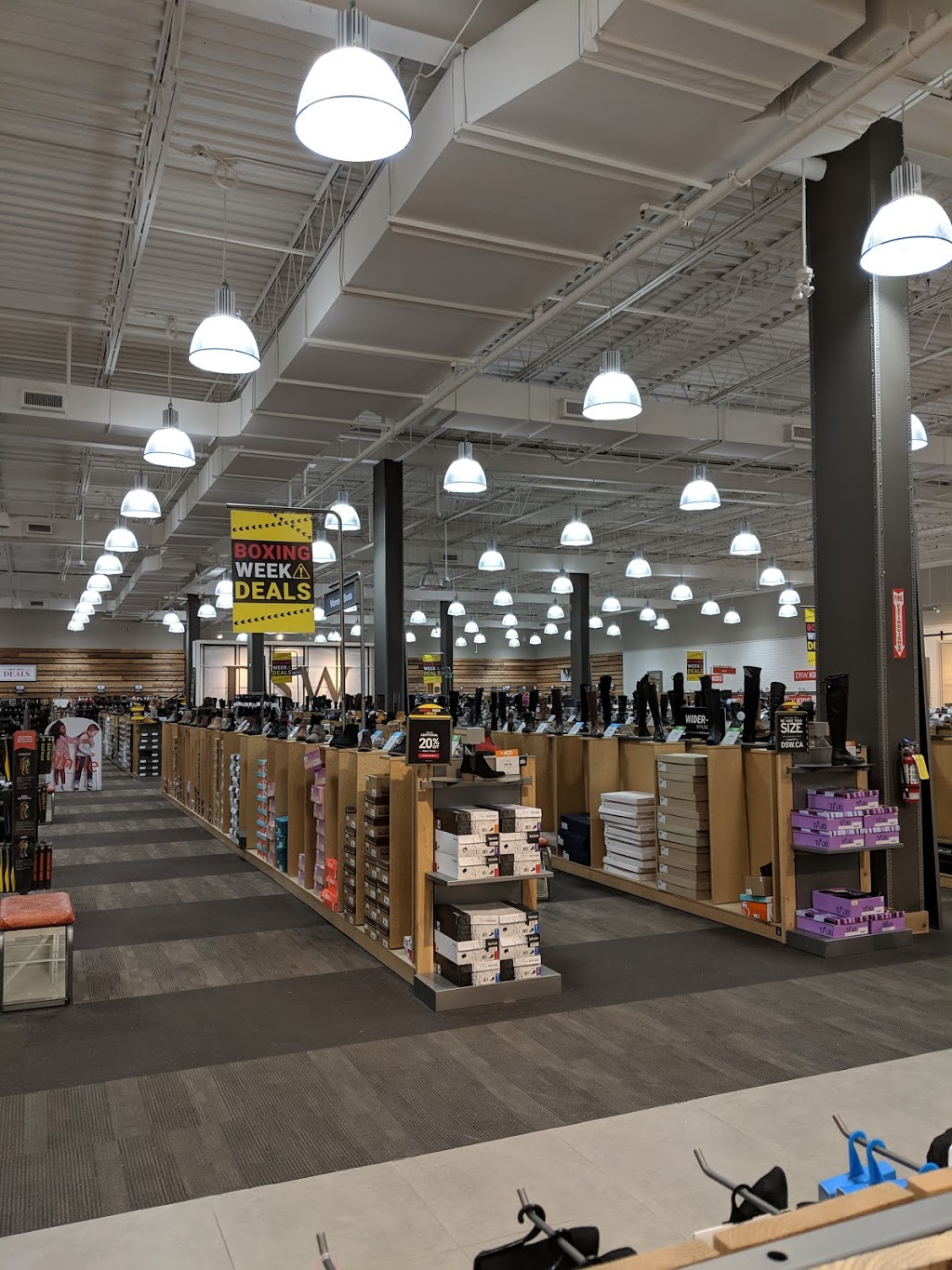 DSW Designer Shoe Warehouse | 3198 Wonderland Rd S, London, ON N6L 1A1, Canada | Phone: (519) 937-1413