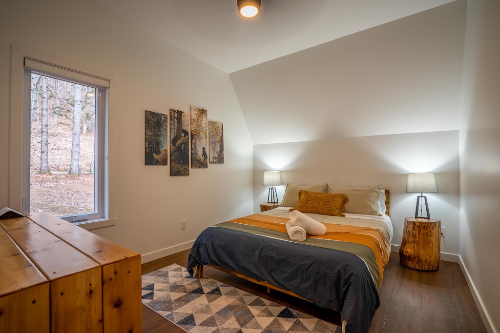 Chalet A-Frame du Nord | 80 Rang St Vincent, Sainte-Béatrix, QC J0K 1Y0, Canada | Phone: (819) 818-6866