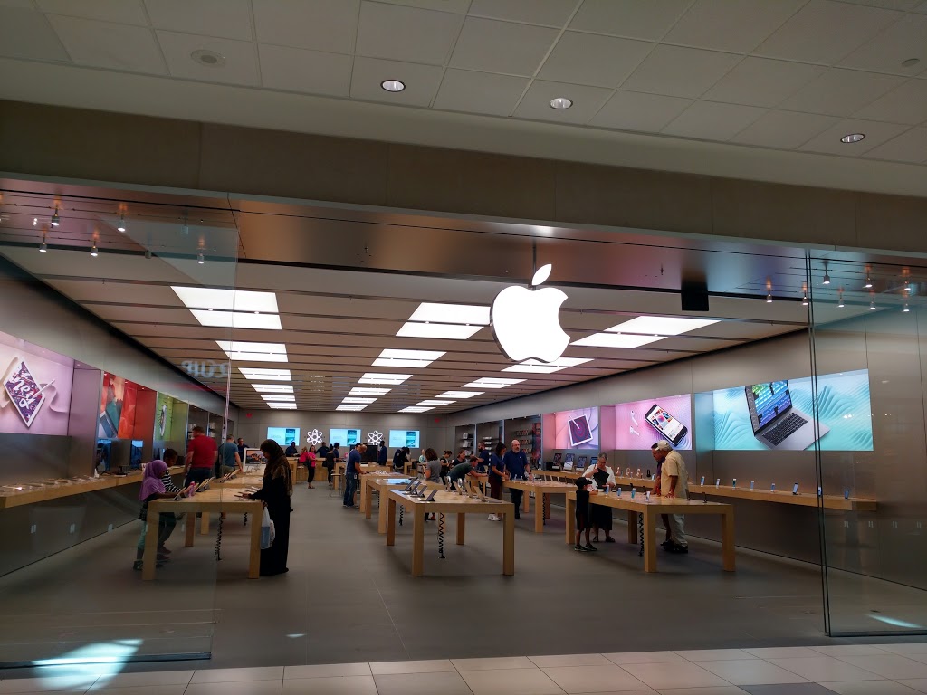Apple Bayshore Shopping Centre | 100 Bayshore Dr, Nepean, ON K2B 8C1, Canada | Phone: (613) 288-7950
