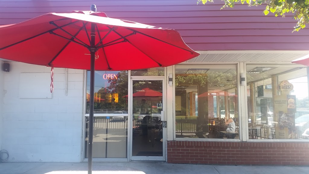 Dairy Queen | 292 Geneva St, St. Catharines, ON L2N 2E8, Canada | Phone: (905) 937-7052