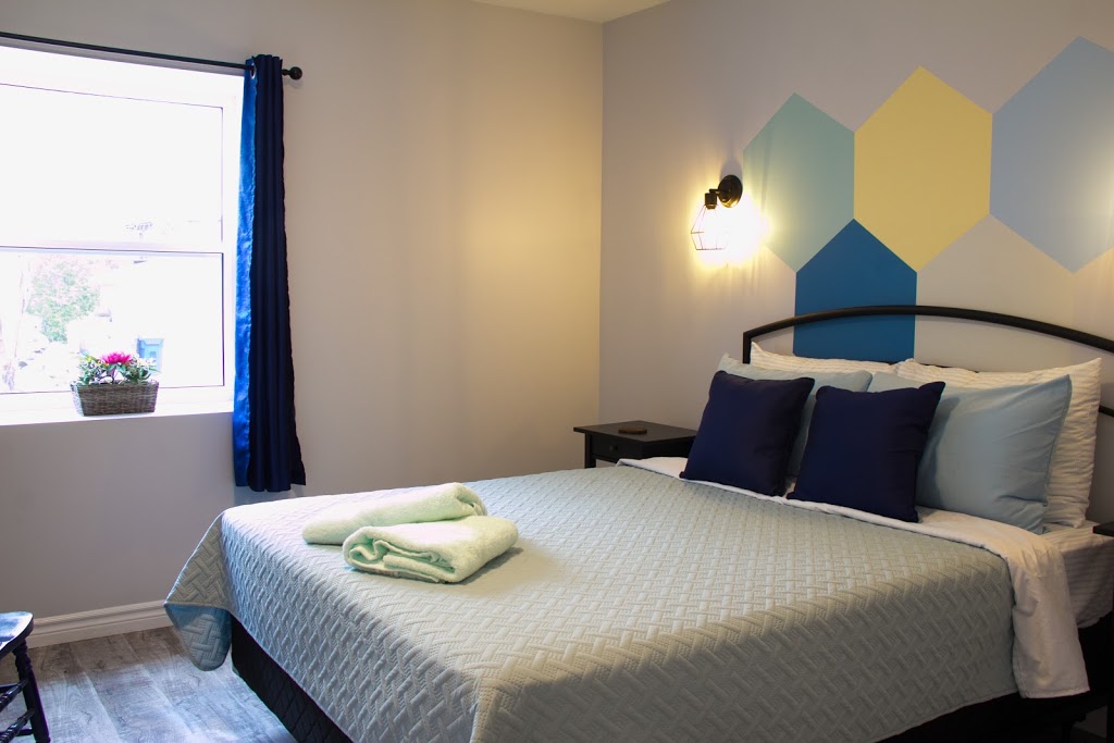 My Lighthouse Cottages | 2 Dover St, Dunnville, ON N1A 2W6, Canada | Phone: (289) 237-2154
