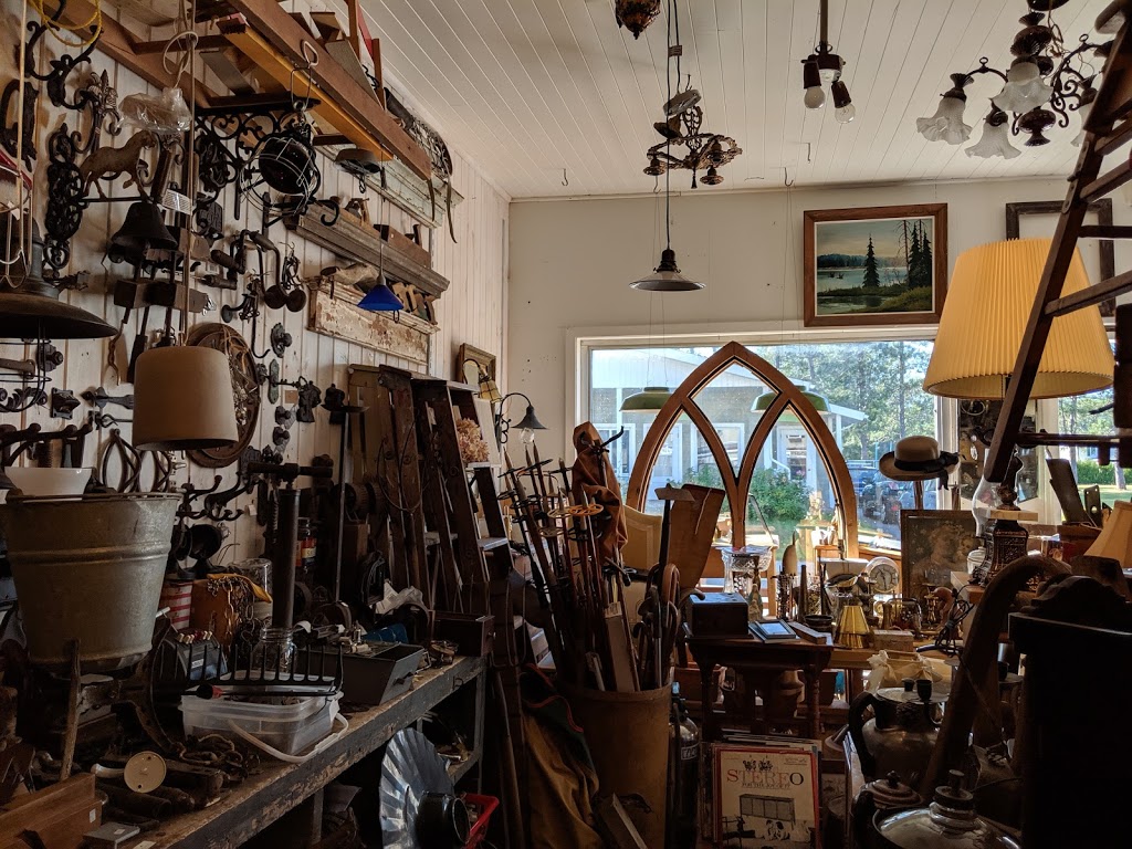 dAutrefois | 142 Rue Amherst, Amherst, QC J0T 2L0, Canada | Phone: (438) 828-9140