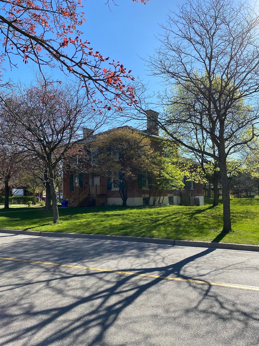 John Arnold House | 21 Spring Gate Blvd, Thornhill, ON L4J 3C9, Canada | Phone: (905) 832-2281