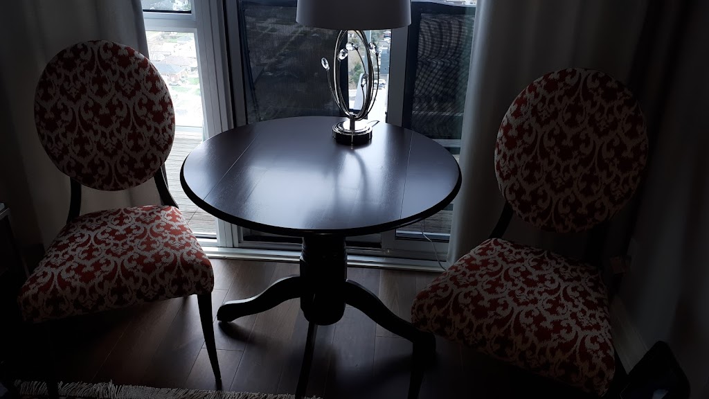Paez Professional Upholstering | 120 Lakeshore Rd W, Oakville, ON L6K 1E3, Canada | Phone: (647) 885-0506