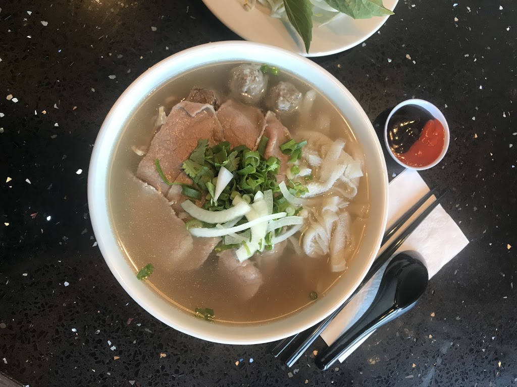PHO MAMA | 515 Dundas St W, Oakville, ON L6M 4M2, Canada | Phone: (289) 725-8988
