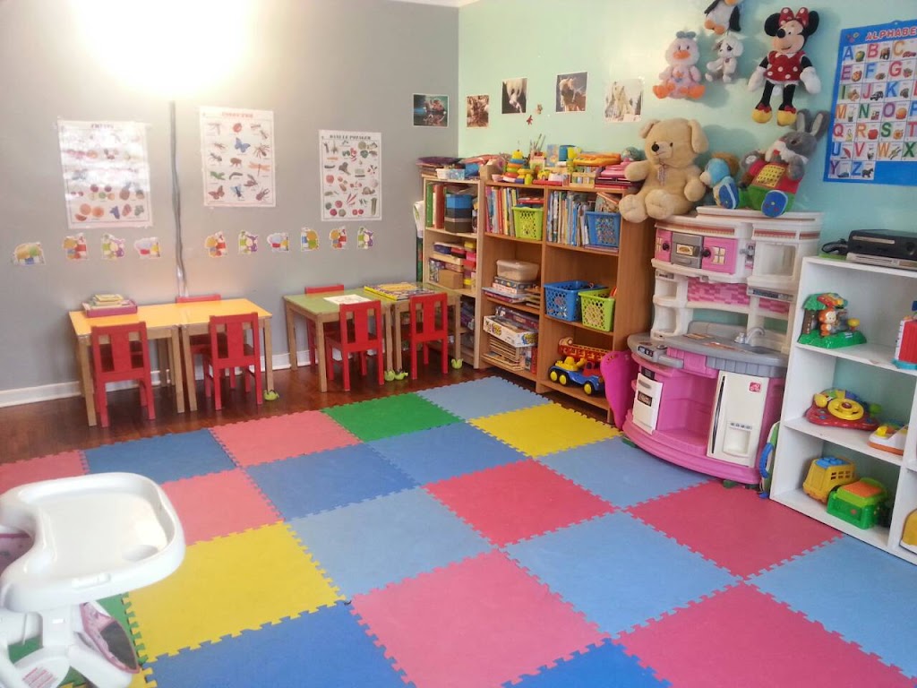 Daycare Montreal | 7488 Chem. Baily, Côte Saint-Luc, QC H4W 1M4, Canada | Phone: (514) 813-3983