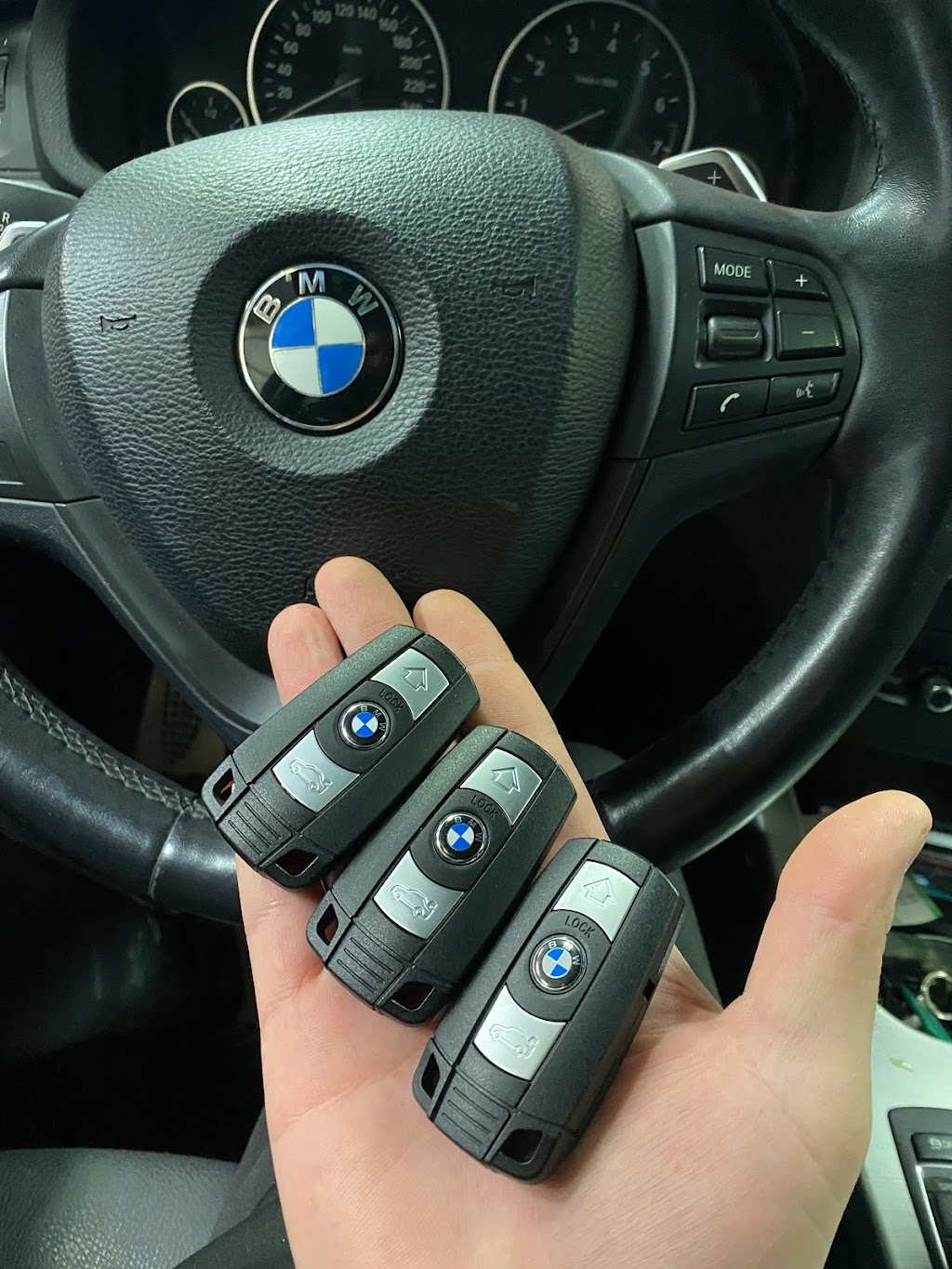 CAR KEY PRO | West, 556 Dawson Rd, Lorette, MB R5K 0B1, Canada | Phone: (204) 955-6534