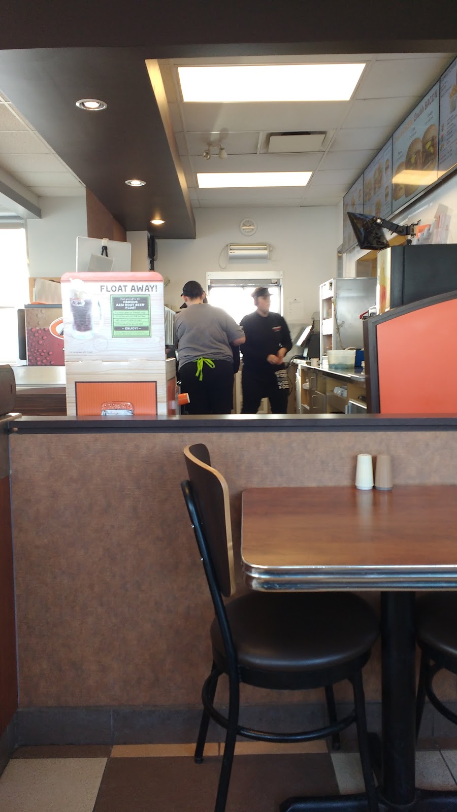 A&W Canada | 505 Grand Ave W, Chatham, ON N7L 1C5, Canada | Phone: (519) 351-9376