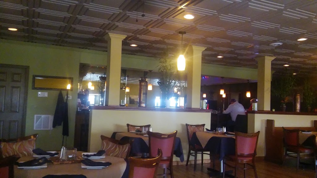 Rust Belt Bar and Grill | 3720 Lake Shore Rd, Buffalo, NY 14219, USA | Phone: (716) 825-7000