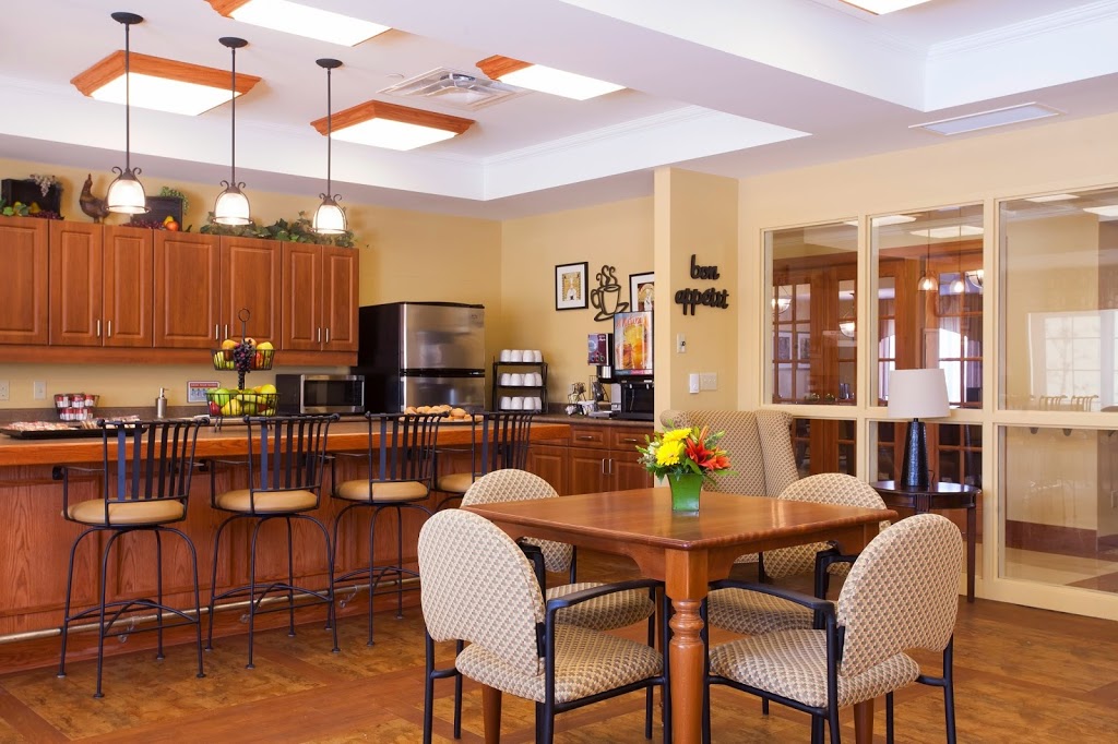 Leacock Retirement Lodge | 298 Forest Ave N, Orillia, ON L3V 0C3, Canada | Phone: (705) 329-3887