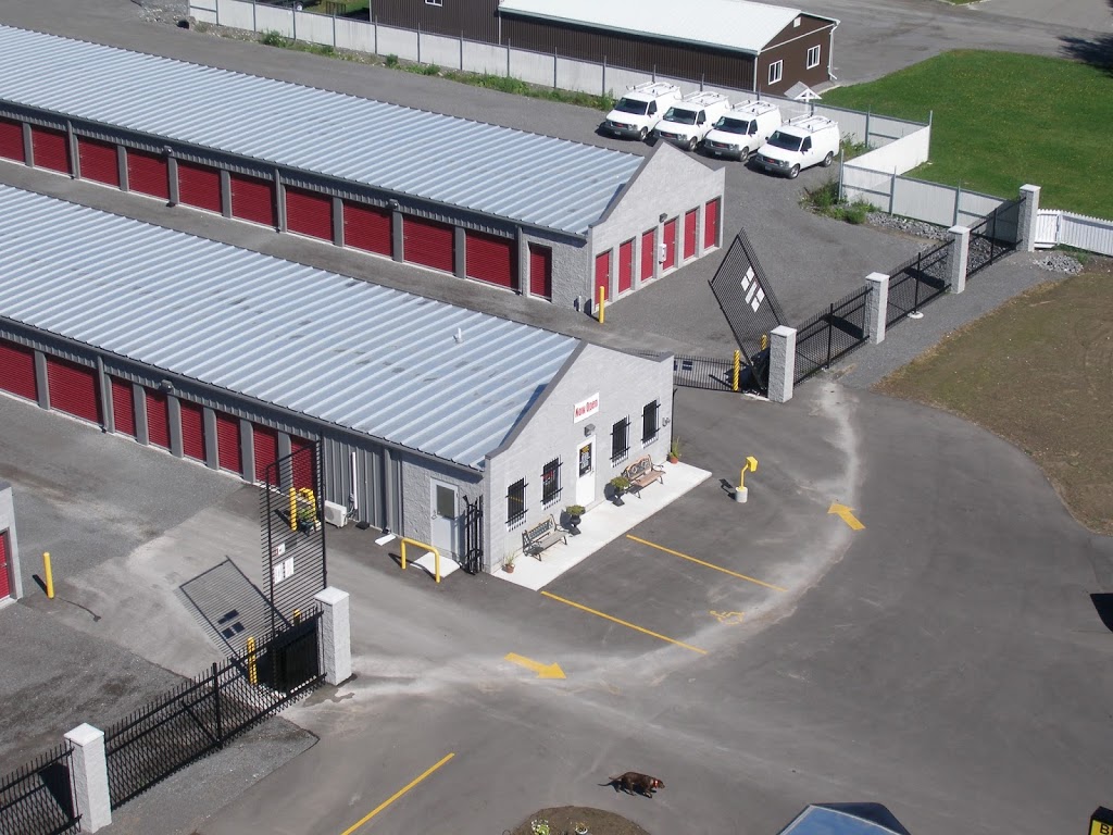 Bellevue Self Storage | 335 Bellevue Dr, Belleville, ON K8N 4Z5, Canada | Phone: (613) 968-2239